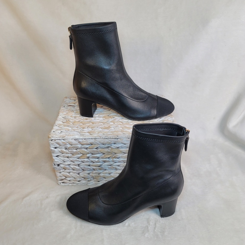 Chanel Cap Toe Black Leather Ankle Boots 40C/9.5W CC Logo Grosgrain Made Italy - Picture 1 of 5
